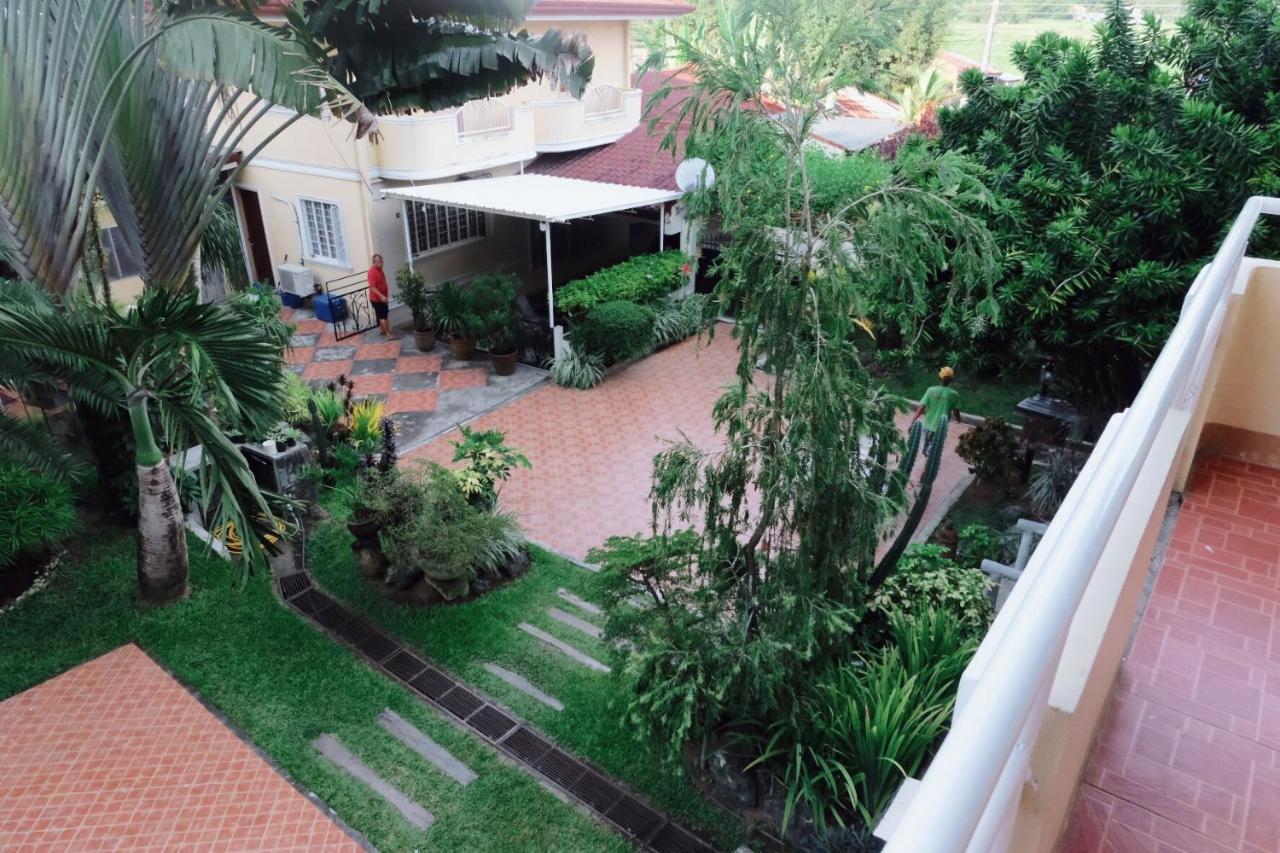 Rqs Hostel Tacloban Eksteriør billede